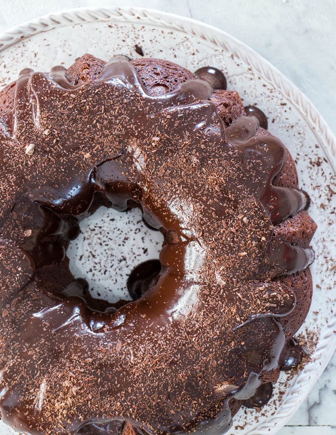 https://messinthekitchen.com/wp-content/uploads/2018/04/chocolate-banana-bundt2.jpg