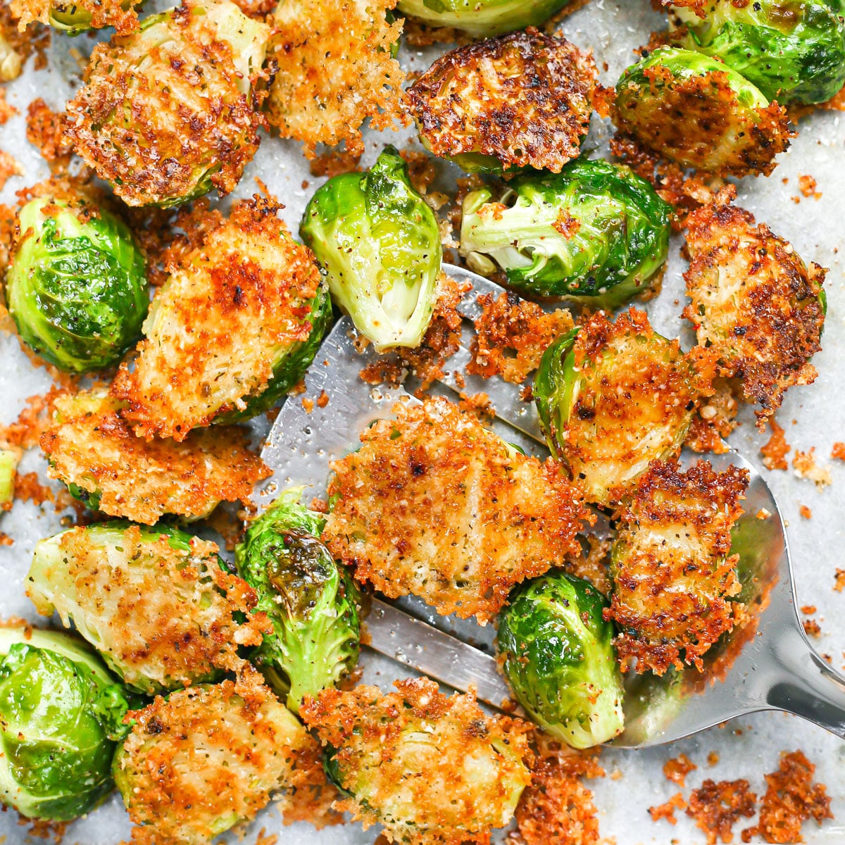 Crispy Parmesan Roasted Brussels Sprouts – Mess In The Kitchen