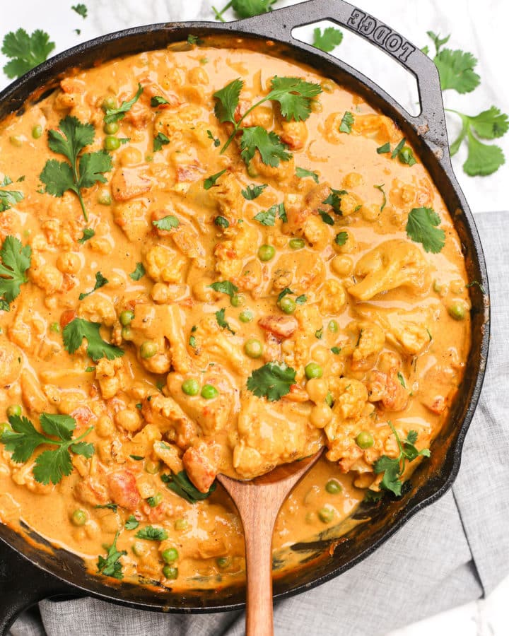 Vegan Cauliflower Curry – Mess in the Kitchen